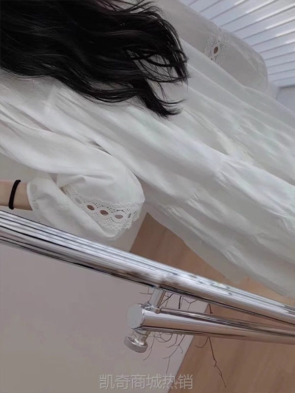法式白色泡泡袖衬衫连衣裙女2024新款早春小个子长袖云南旅游穿搭