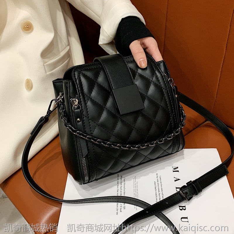 秋冬菱格小包包女2021新款韩版网红时尚水桶包百搭ins单肩斜挎包