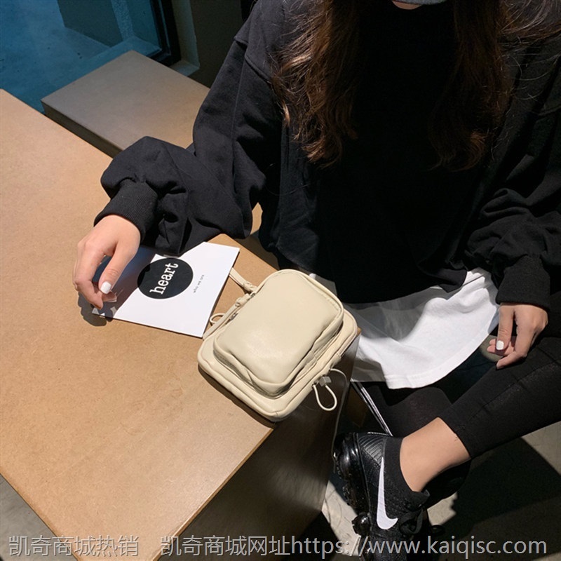 时尚手机包新款女百搭ins风单肩斜挎包女小包女简约街头潮包挎包