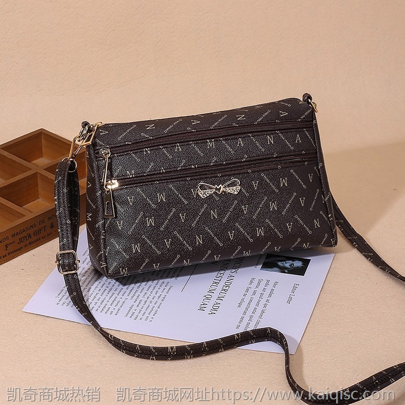 女士包包2020新款挎包时尚夏季单肩斜挎地摊中老年妈妈批发女包