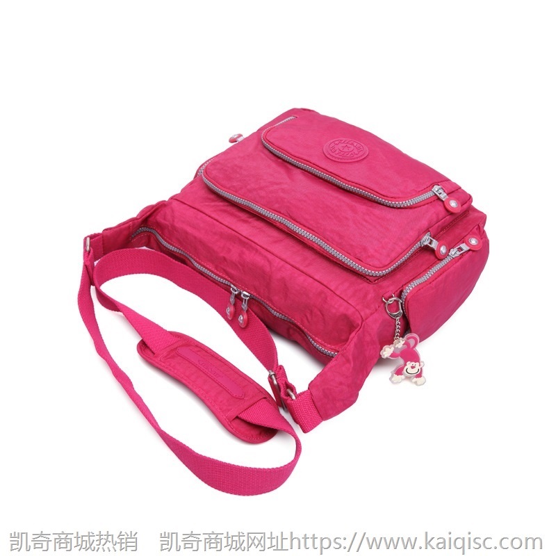 特高特单肩斜跨轻便潮流时尚百搭女士休闲防泼水包
