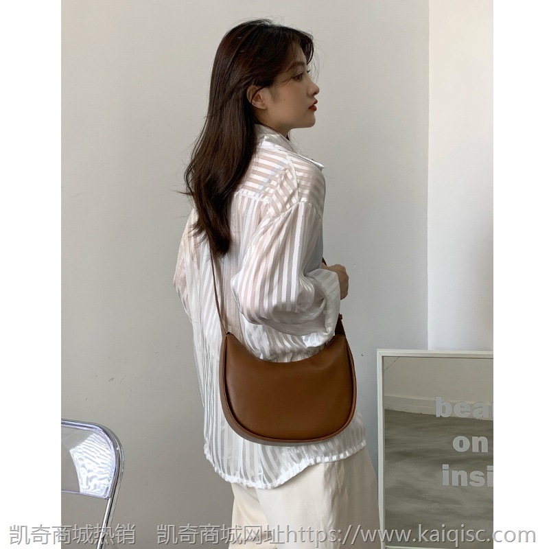包包女2021新款质感高级小众腋下包时尚真皮单肩包百搭复古法棍包
