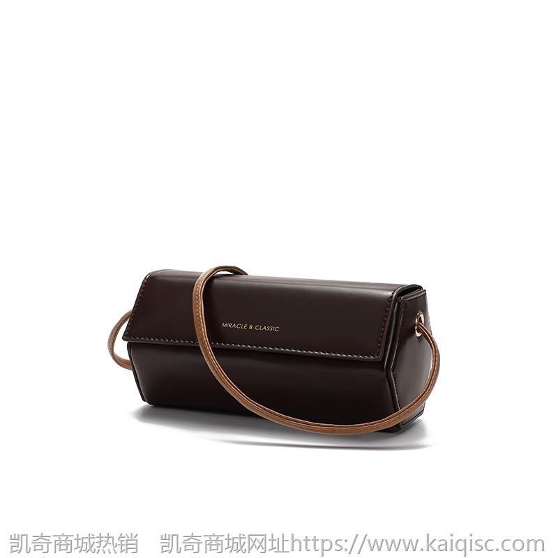 2021新款春季小包包女潮网红百搭单肩斜挎女包时尚小众圆筒包