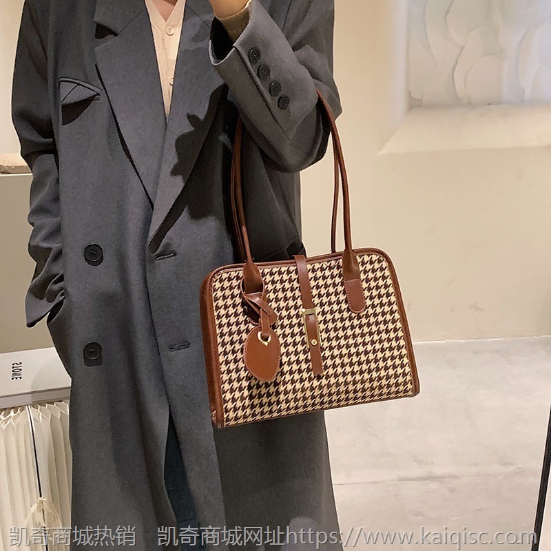 大容量包包女2021新款时尚豹纹通勤单肩包手提格纹腋下包秋冬女包