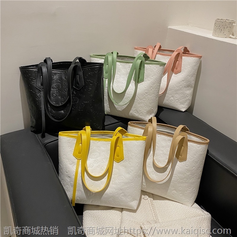压花秋季大容量包包女2021新款复古时尚流行单肩包拼接简约托特包