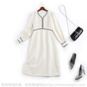 春装大码女装设计感v领连衣裙2021新款胖妹妹mm显瘦减龄裙子11295