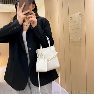 小包包女新款2021上新韩版简约洋气亚克力链条子母手提单肩斜挎包