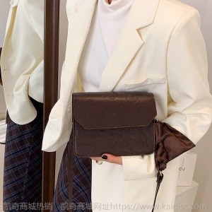 包包女2021时尚春夏潮流小方包韩版ins质感压花单肩斜挎女包批发