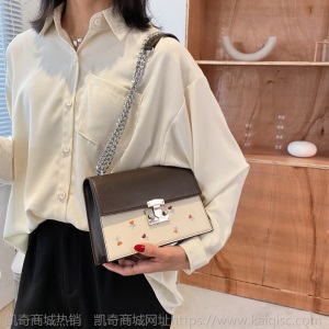 包包女2021韩版时尚春季小清新花朵单肩斜挎包网红洋气小方包凯奇