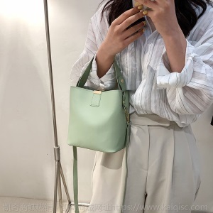 女包2021夏季新款时尚大气包包女小清新手提包纯色气质单肩斜挎包