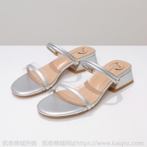 两穿凉鞋2021新款女夏季粗跟中跟仙女风一字带罗马休闲小码女鞋子