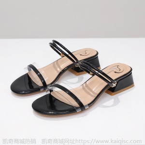 两穿凉鞋2021新款女夏季粗跟中跟仙女风一字带罗马休闲小码女鞋子