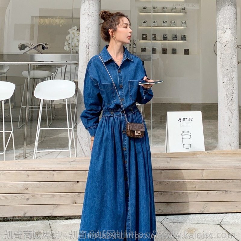 实拍时髦复古中长款收腰牛仔连衣裙女2020年秋季新款单排扣长裙女