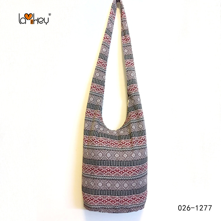 厂批 女士单肩斜挎 文艺范水桶包 麻棉印花提花bag 休闲布包