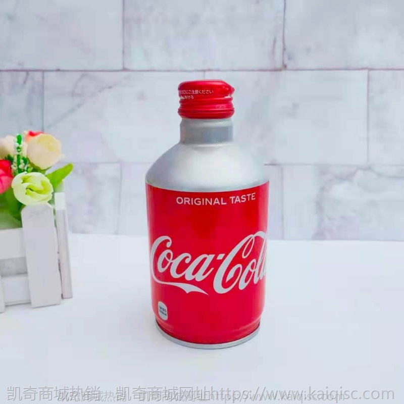 日本可口可乐果味碳酸饮料白桃味香橙味葡萄味500ml300ml罐装饮品