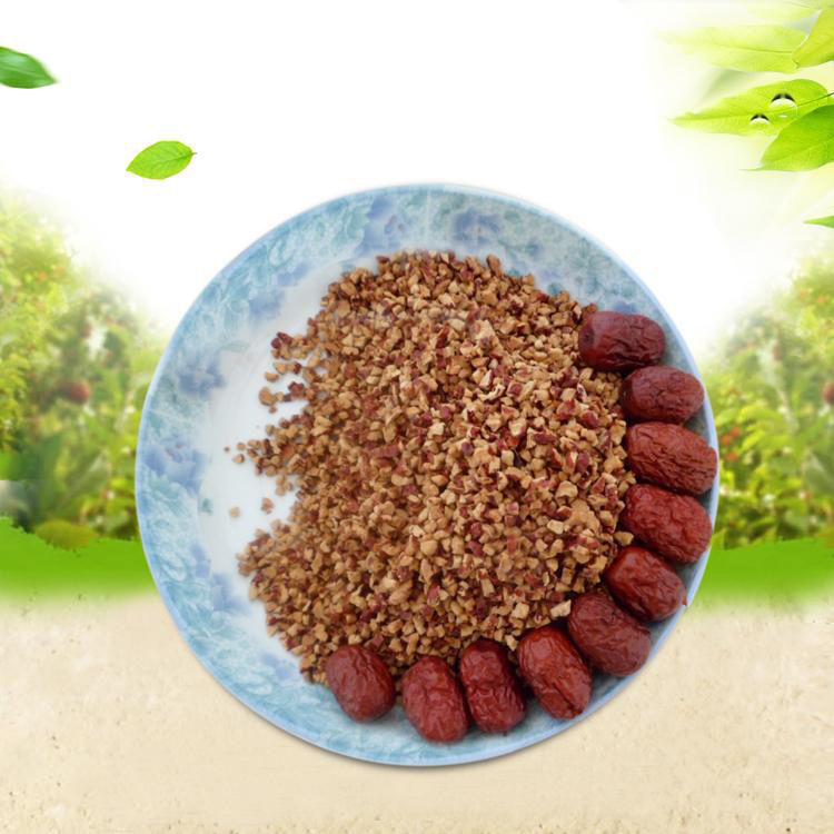 厂家直供批发若羌各种规格红枣粒，无核红枣粒，麦片奶茶原料