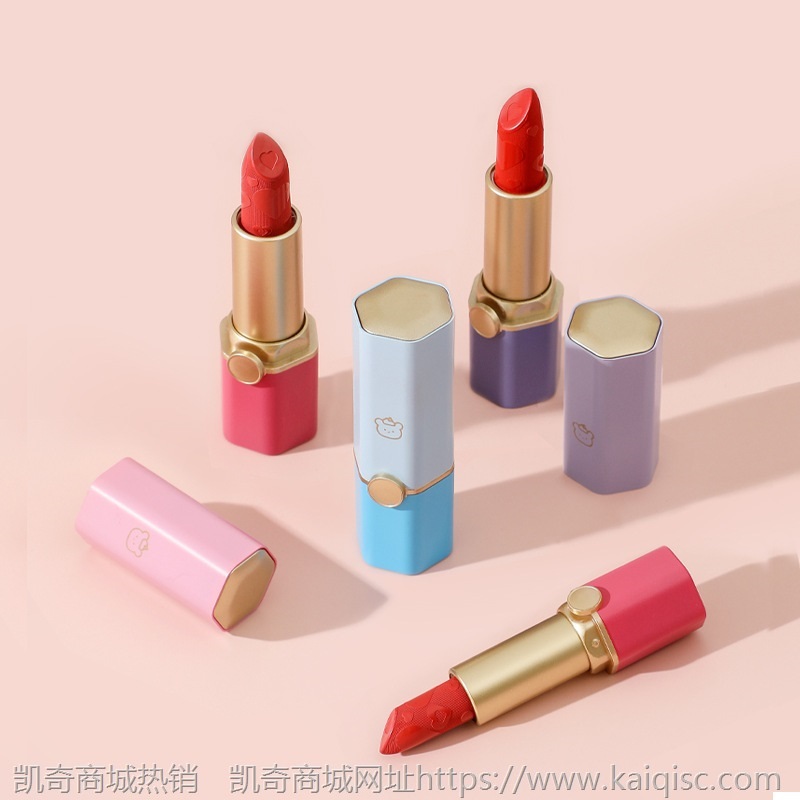 热销款卡通口红套盒小熊唇釉礼盒哑光雾面持久口红不掉色彩妆套装