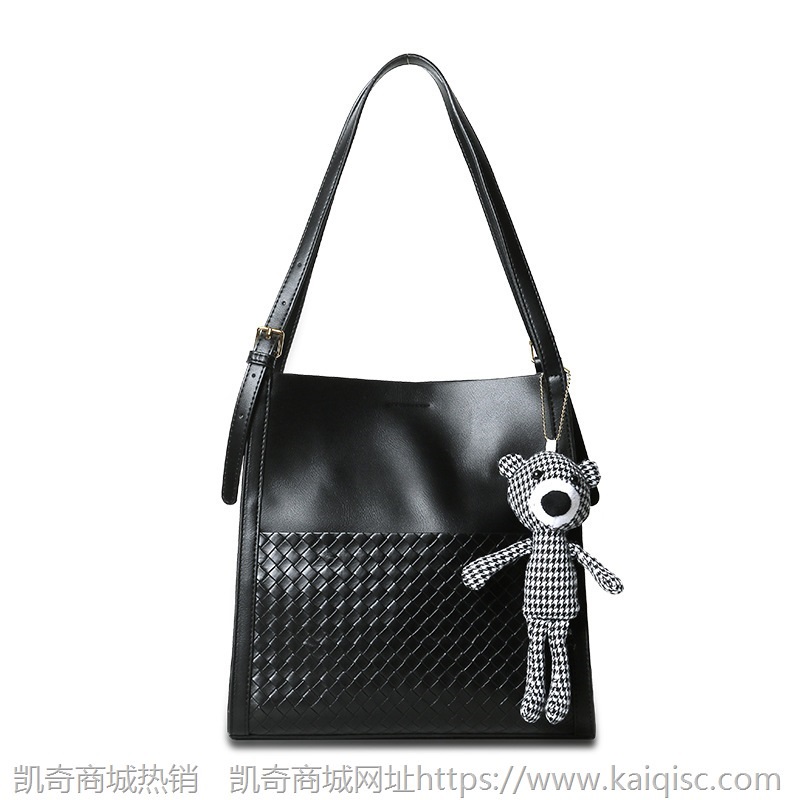 2021新款包包女大容量时尚简约真皮女包单肩水桶包小众手提托特包