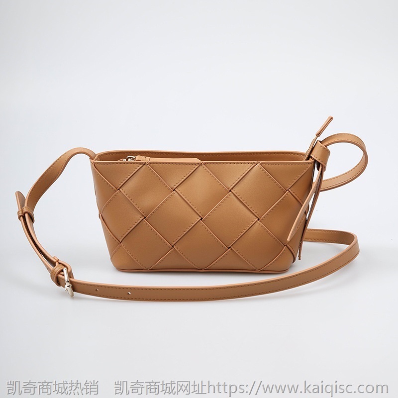 包包女包2021新款头层牛皮斜挎包小众品牌编织单肩包女士牛皮包