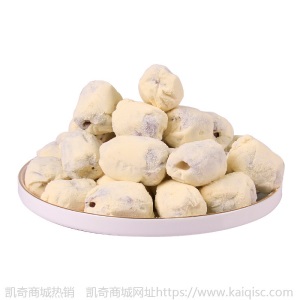 OEM贴牌杏仁奶枣奶芙夹心枣休闲零食去核红枣夹巴旦木网红奶酪枣
