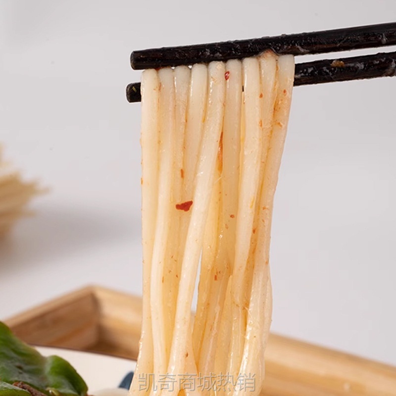 【♥凯奇美食供应链♥】新疆疆小博风干拉条子2500g装辣皮子肉拌面拉面大盘鸡拌炒面面条