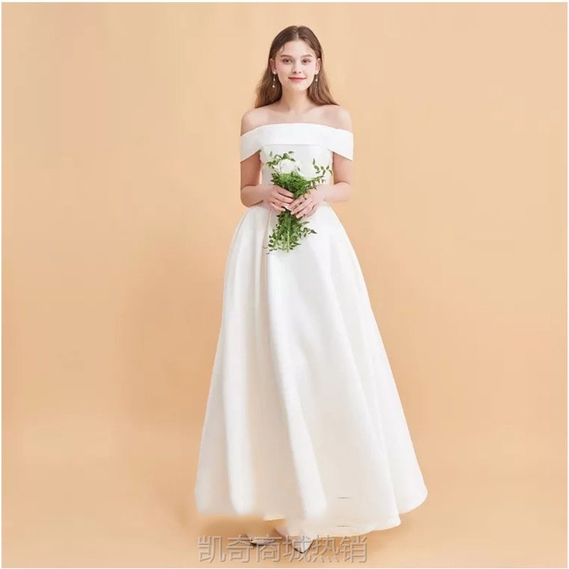 欧美轻婚纱2024新款夏季缎面婚纱旅拍轻便一字肩出门纱显瘦晚礼服