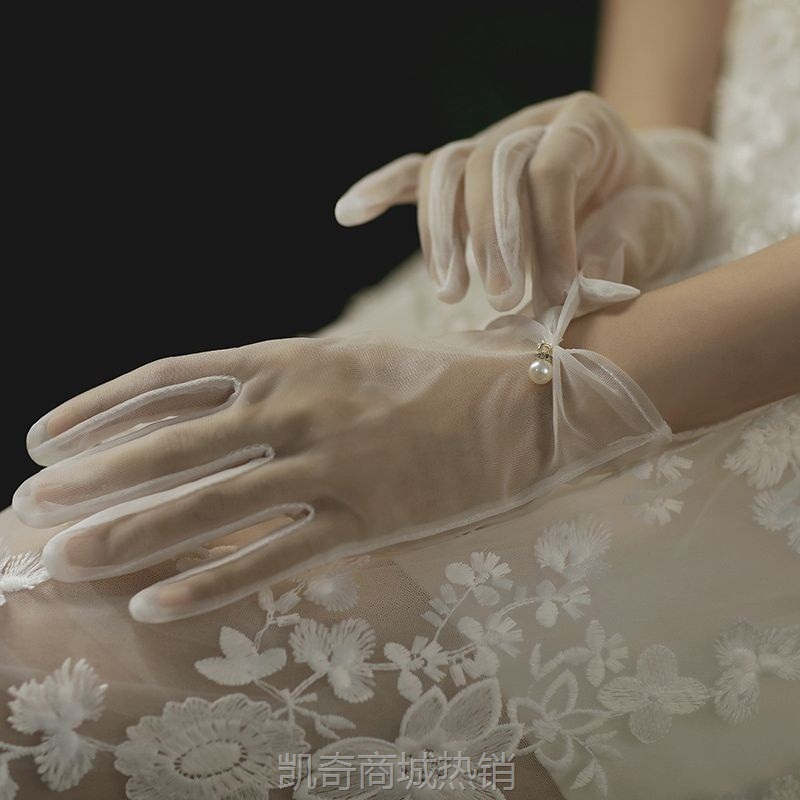 新娘手套蕾丝白红色结婚秀禾服手套婚礼白纱婚纱缎面短款优雅复古