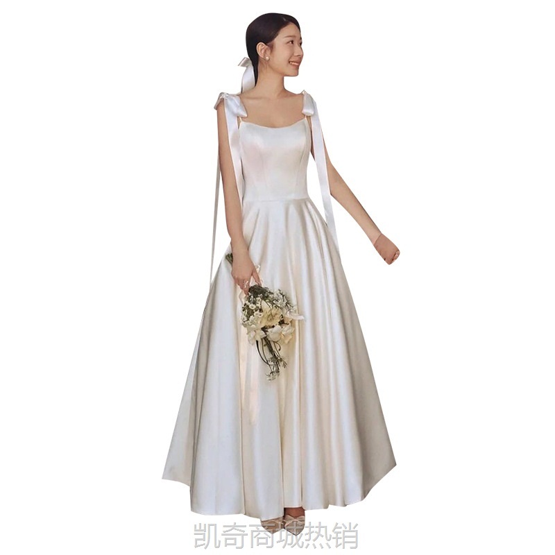 法式轻婚纱2024新款新娘简约吊带蝴蝶结缎面出门纱领证订婚礼服裙