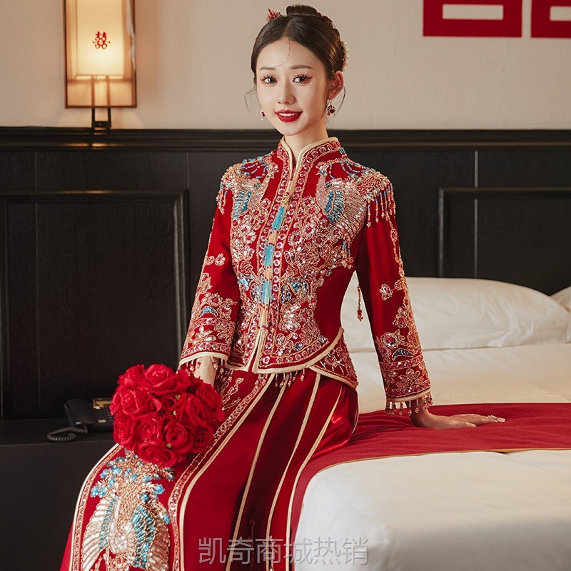丝绒秀禾服2024新款修身中式结婚嫁衣礼服新娘女敬酒服婚纱出阁服