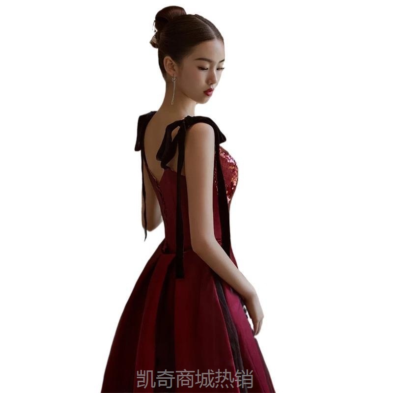 敬酒服新娘订婚连衣裙红色洋气轻奢小众高级感吊带礼服小个子礼服