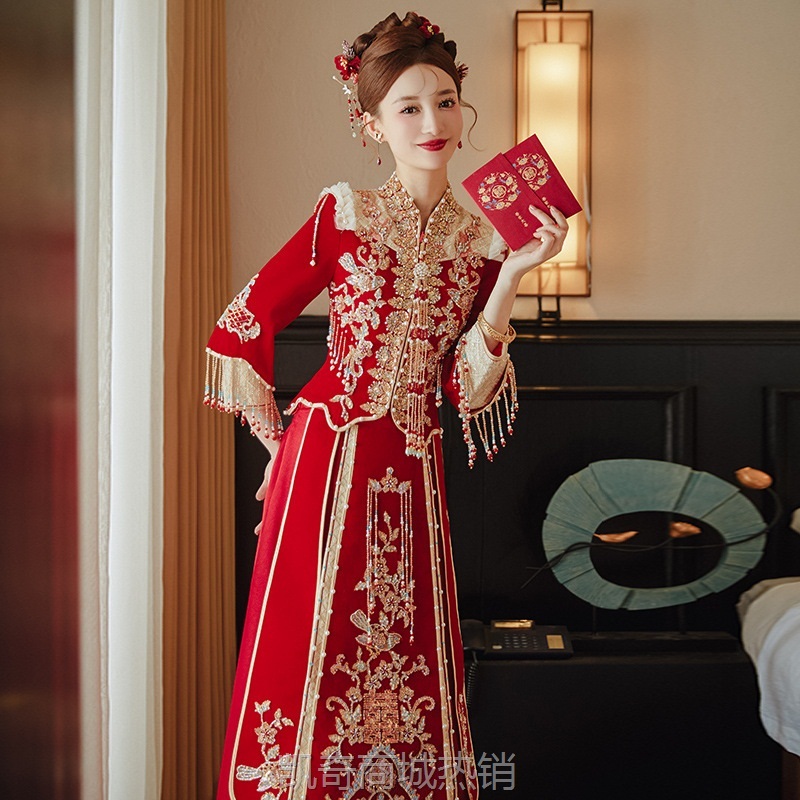 新娘高级丝绒秀禾服2024年新款秋高端重工修身中式秀禾嫁衣出阁服