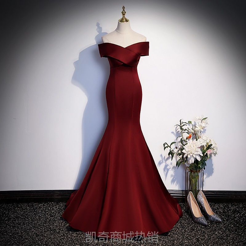 酒红色鱼尾晚礼服秋季独唱声乐艺考敬酒服年会主持人一字肩轻婚纱
