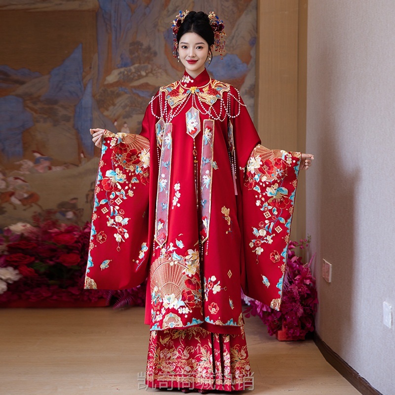 宋制原创重工霞帔刺绣对襟明制长衫汉服凤冠霞帔中式婚服马面敬酒
