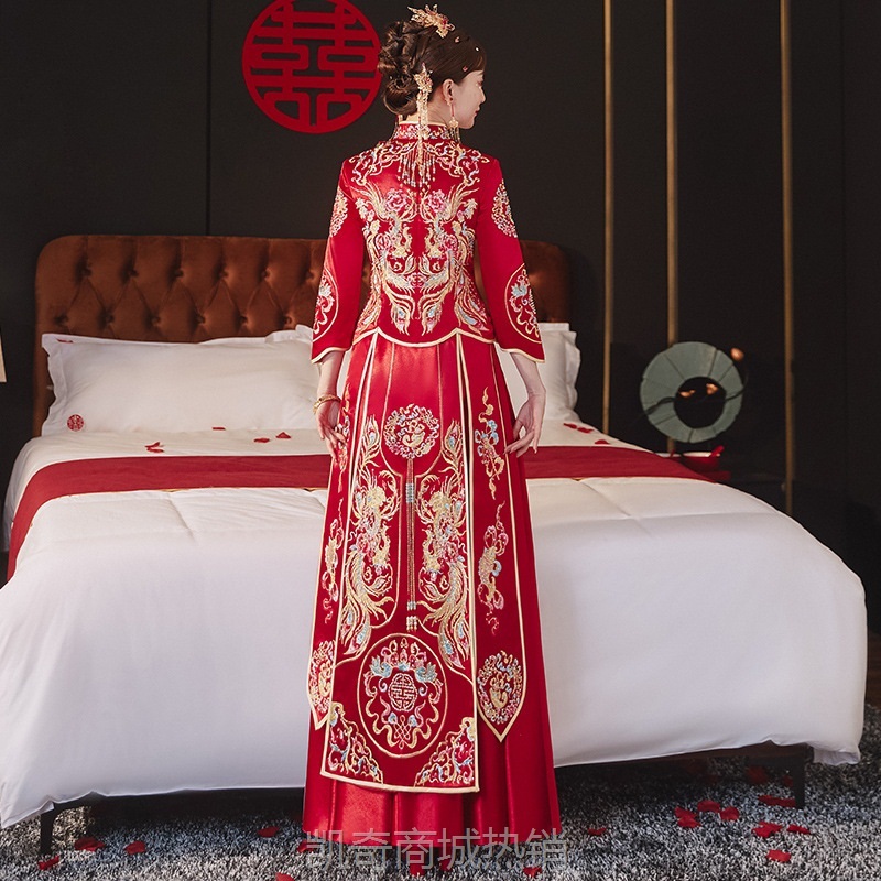 秀禾服新娘结婚2024年春季新款中式婚纱高端嫁衣龙凤褂显瘦敬酒服