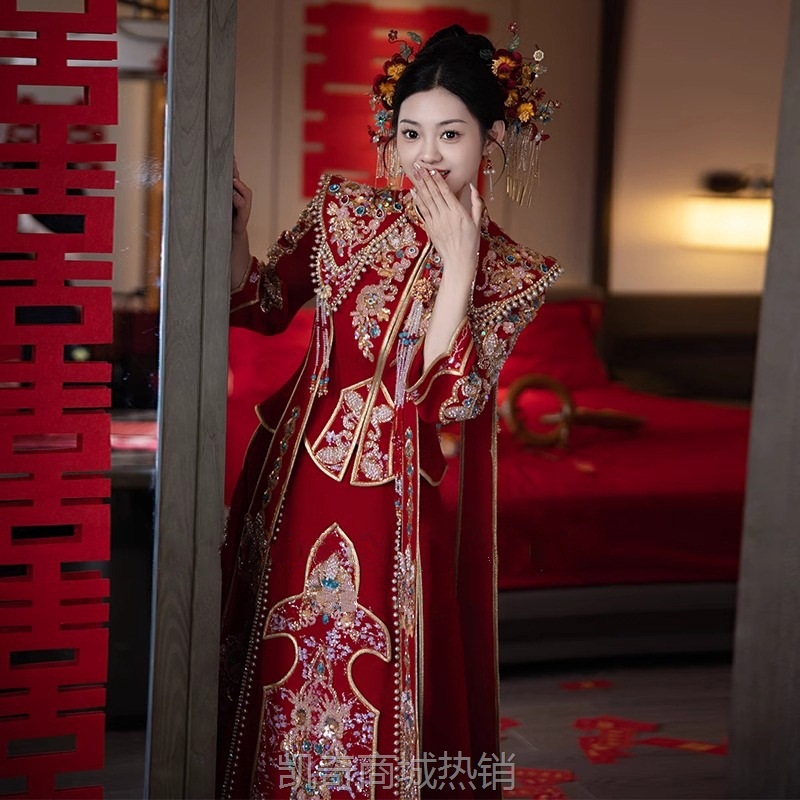 金玉儿高端秀禾服2024新款结婚中式新娘龙凤褂婚服秀和服凤冠霞帔