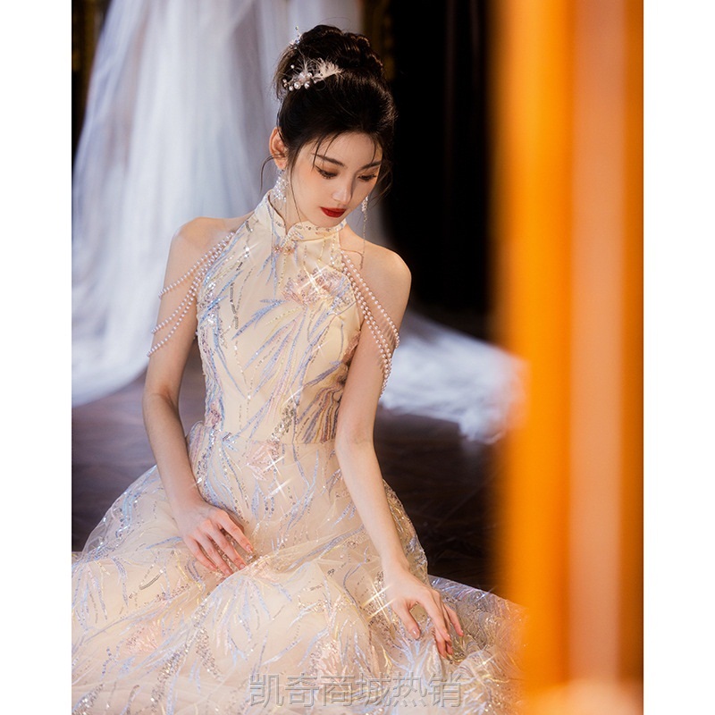 新中式高级感轻奢订婚晚礼服裙2024新款新娘气质流苏款敬酒服长裙