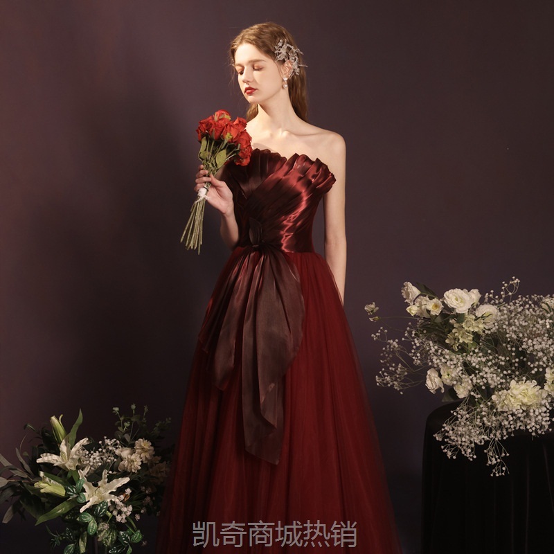 抹胸新娘敬酒服2024新款新娘结婚高级感宴会酒红色订婚回门礼服女