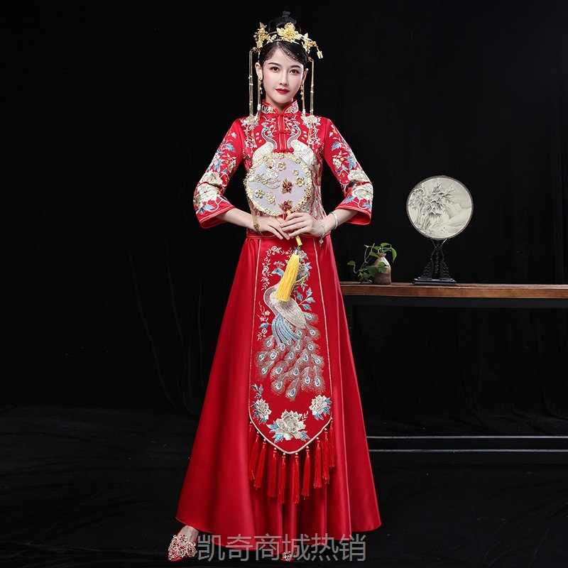 2024春季新款单飘孔雀中式结婚秀禾服机器刺绣古风结婚礼服龙凤褂