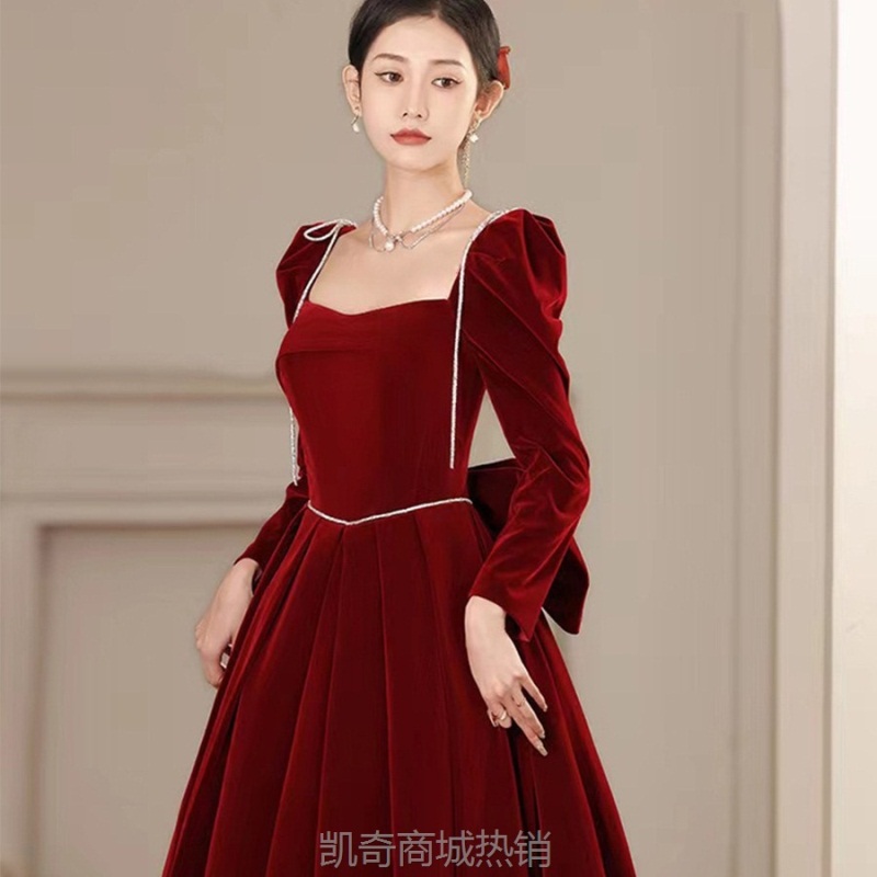敬酒服新娘红色丝绒结婚礼服2024新款小个子在逃公主订婚礼服裙