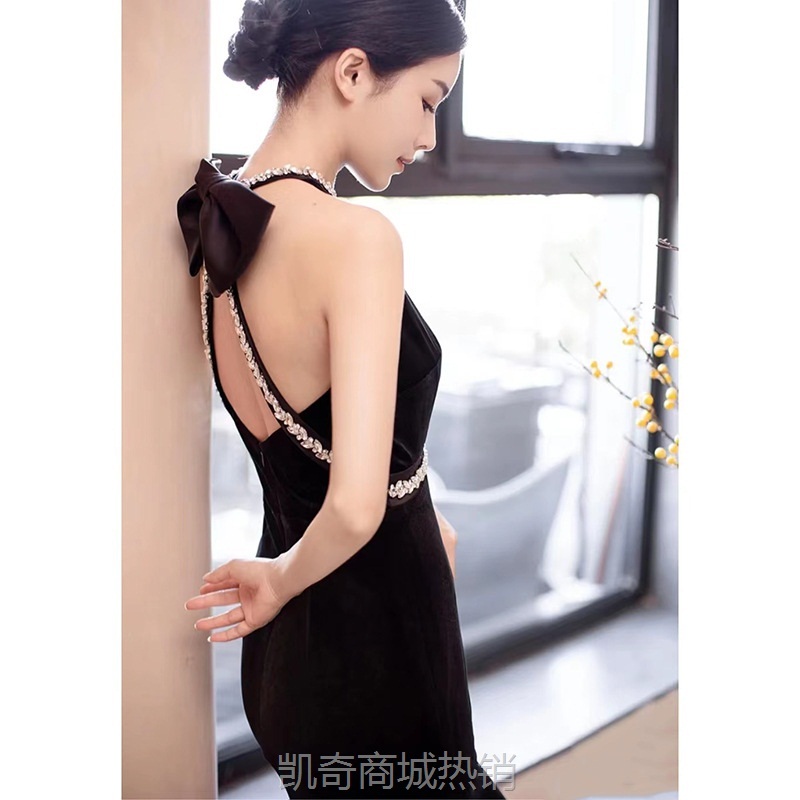 订婚晚礼服2024新款轻奢小众气质敬酒服性感鱼尾主持人挂脖晚礼服