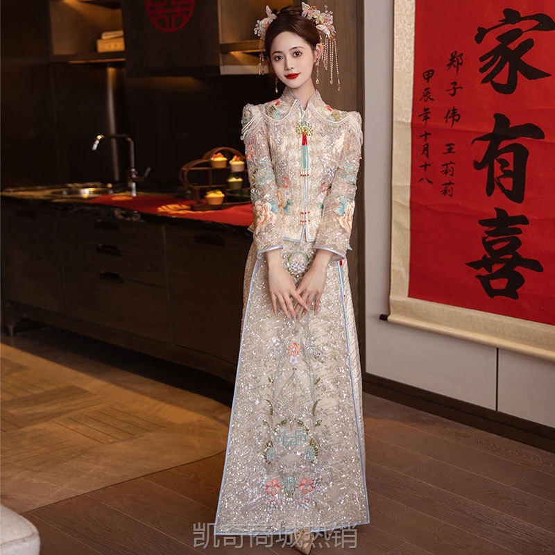 重工浅色秀禾服新娘2024新款出阁服结婚龙凤褂新中式婚服嫁衣批发