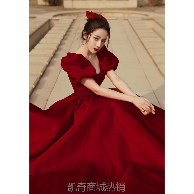 敬酒服新娘2024新款结婚酒红色在逃公主泡泡袖连衣裙宴会晚礼服女
