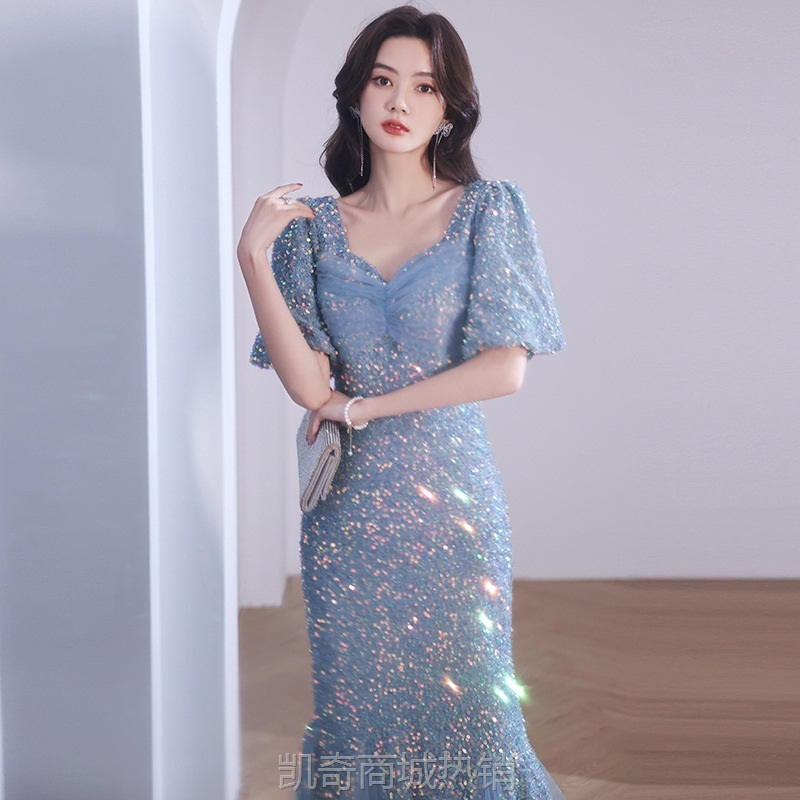 亮片晚礼服女2024新款蓝色订婚轻奢小众宴会鱼尾长款主持人连衣裙