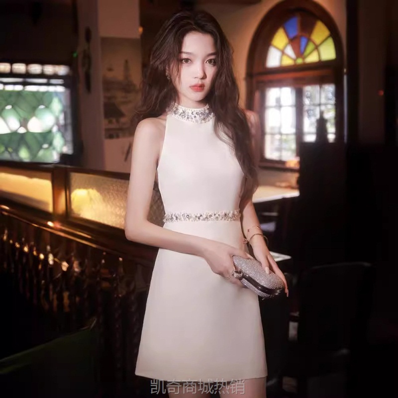杏色小晚礼服裙2024新款法式挂脖式派对姐妹裙小个子名媛气质礼服