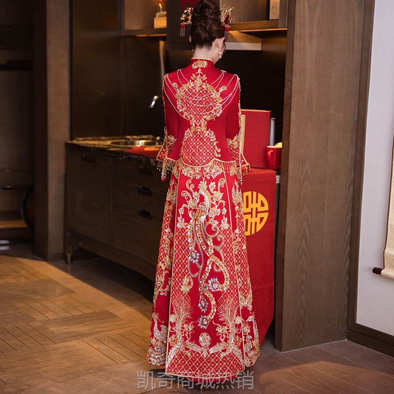 2024新款秀禾服女 刺绣流苏新娘中式红色嫁衣重工显瘦龙凤褂批发