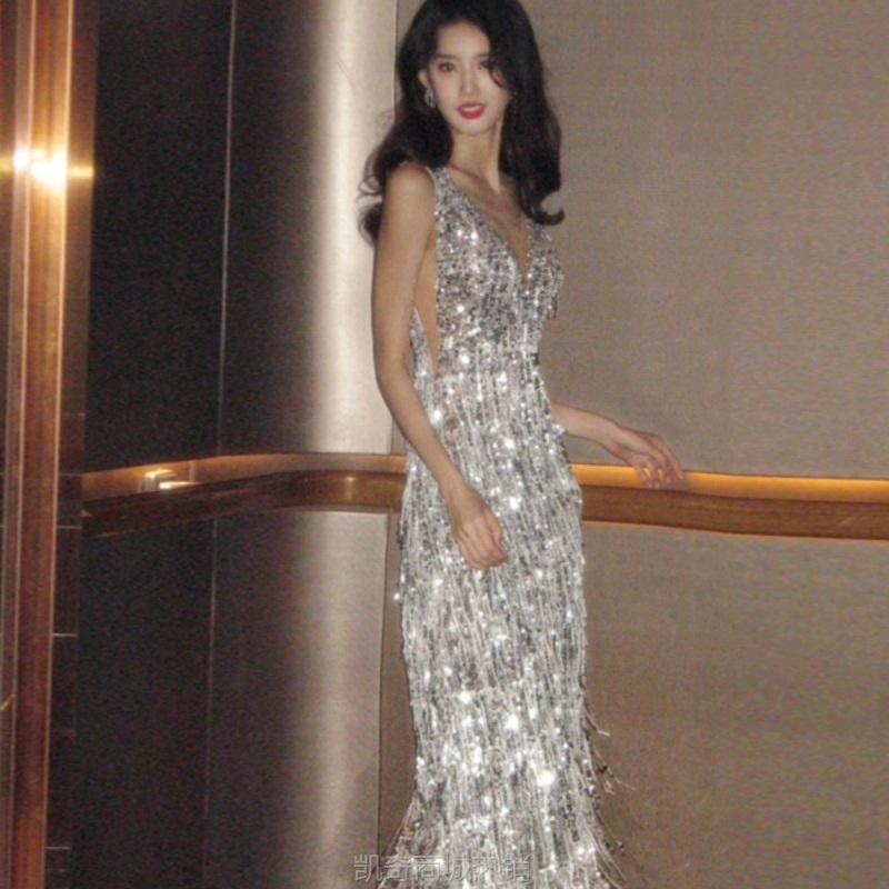 宴会晚礼服女亮片流苏年会礼服2024轻奢小众法式敬酒服新娘晨袍