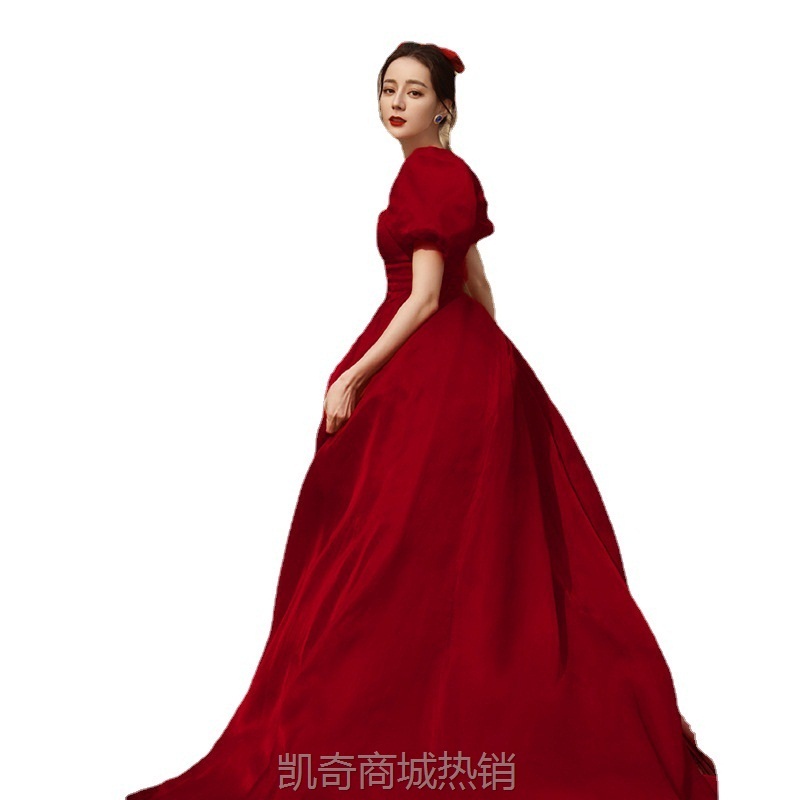 敬酒服新娘2024新款结婚酒红色在逃公主泡泡袖连衣裙宴会晚礼服女
