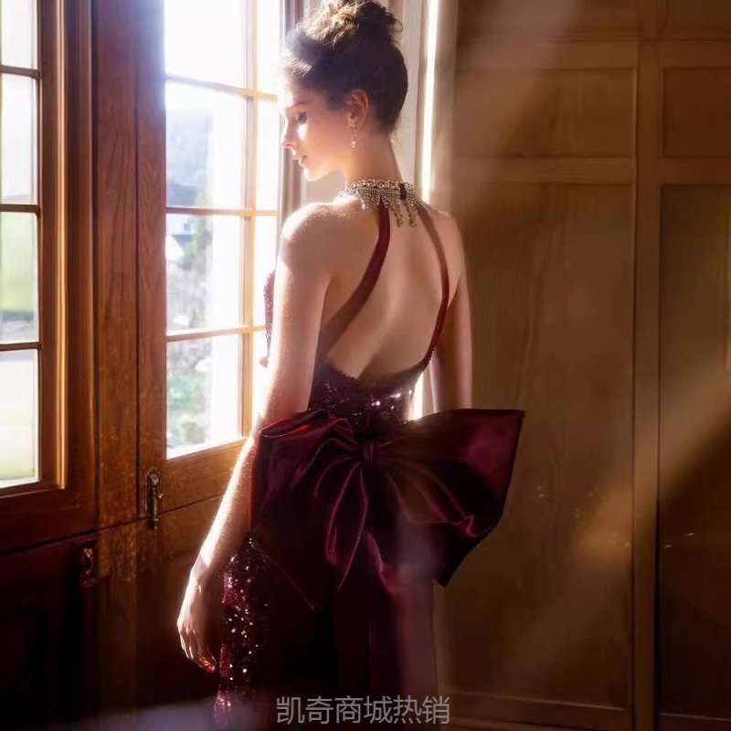 亮片敬酒服新娘酒红色订婚宴会气质长款挂脖式重工鱼尾晚礼服裙女