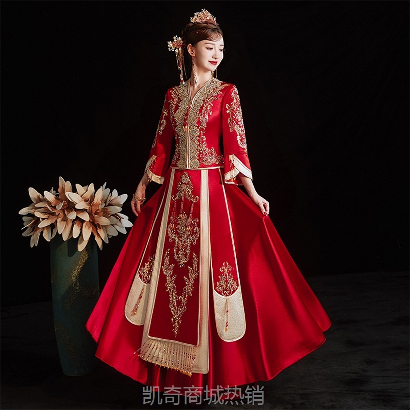 V领秀禾服2024重工显瘦新款新娘礼服中式结婚礼服小个子秀禾