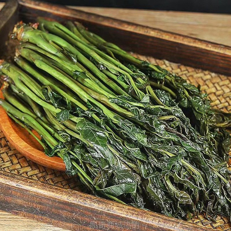 当季新货香椿嫩芽 鲜嫩爽口新鲜盐渍保鲜香椿芽 农产品1斤装代发